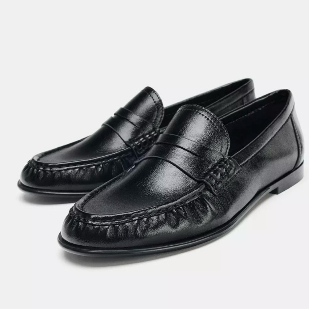 Zara women’s Classic Black Slip-On Loafers
